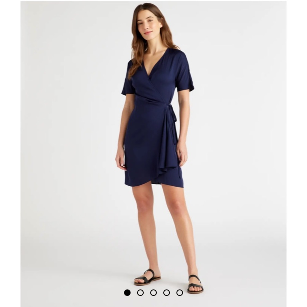 NWOT Quince Silk wrap dress